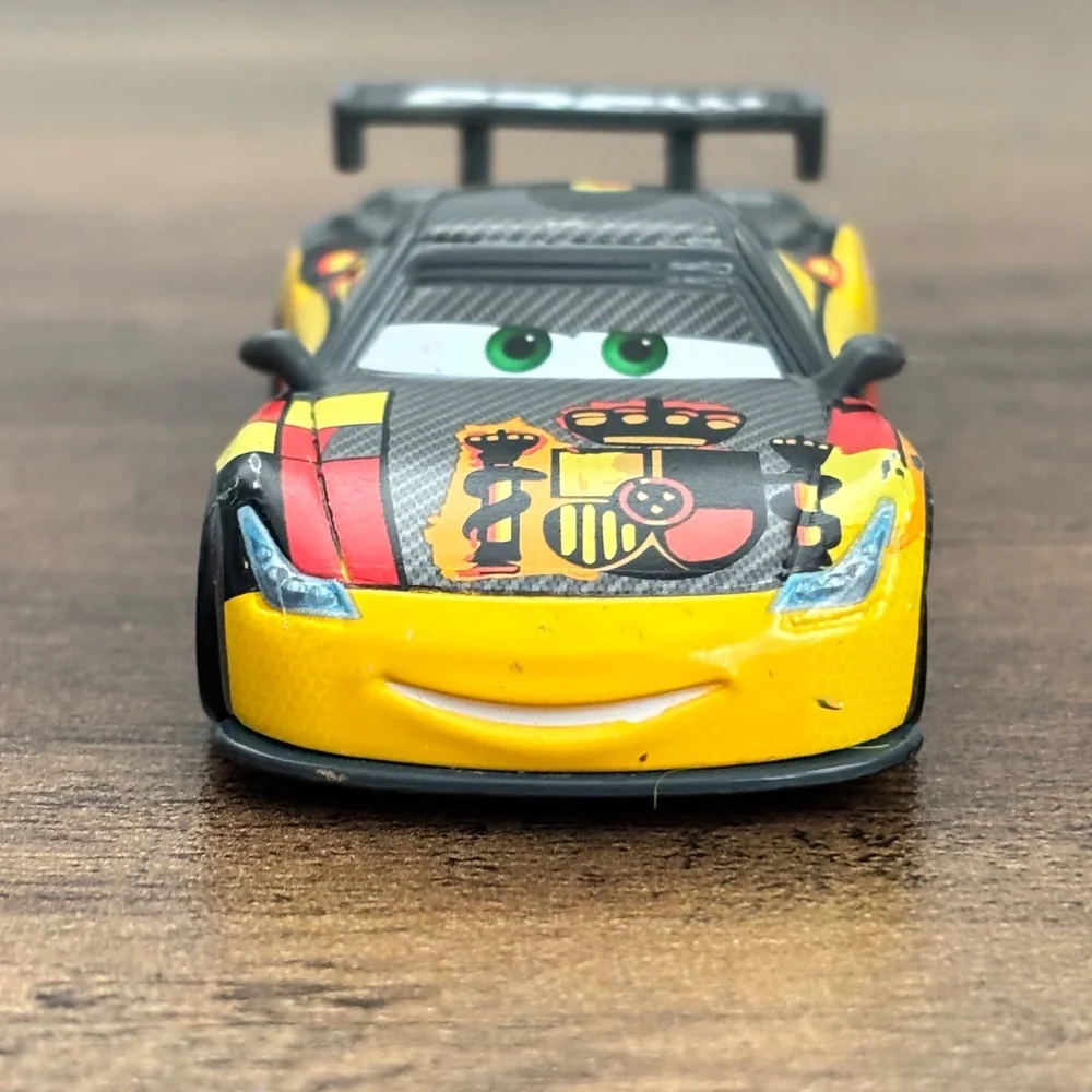 Disney Pixar Cars 2 Miguel Camino Diecast Gray Carbon Racers Toy Loose Mattel